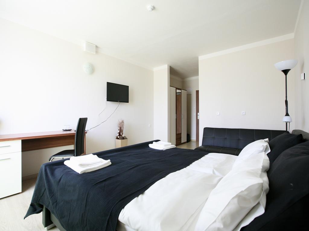 Nad Kralovnou Hotel & Restaurant Praag Kamer foto