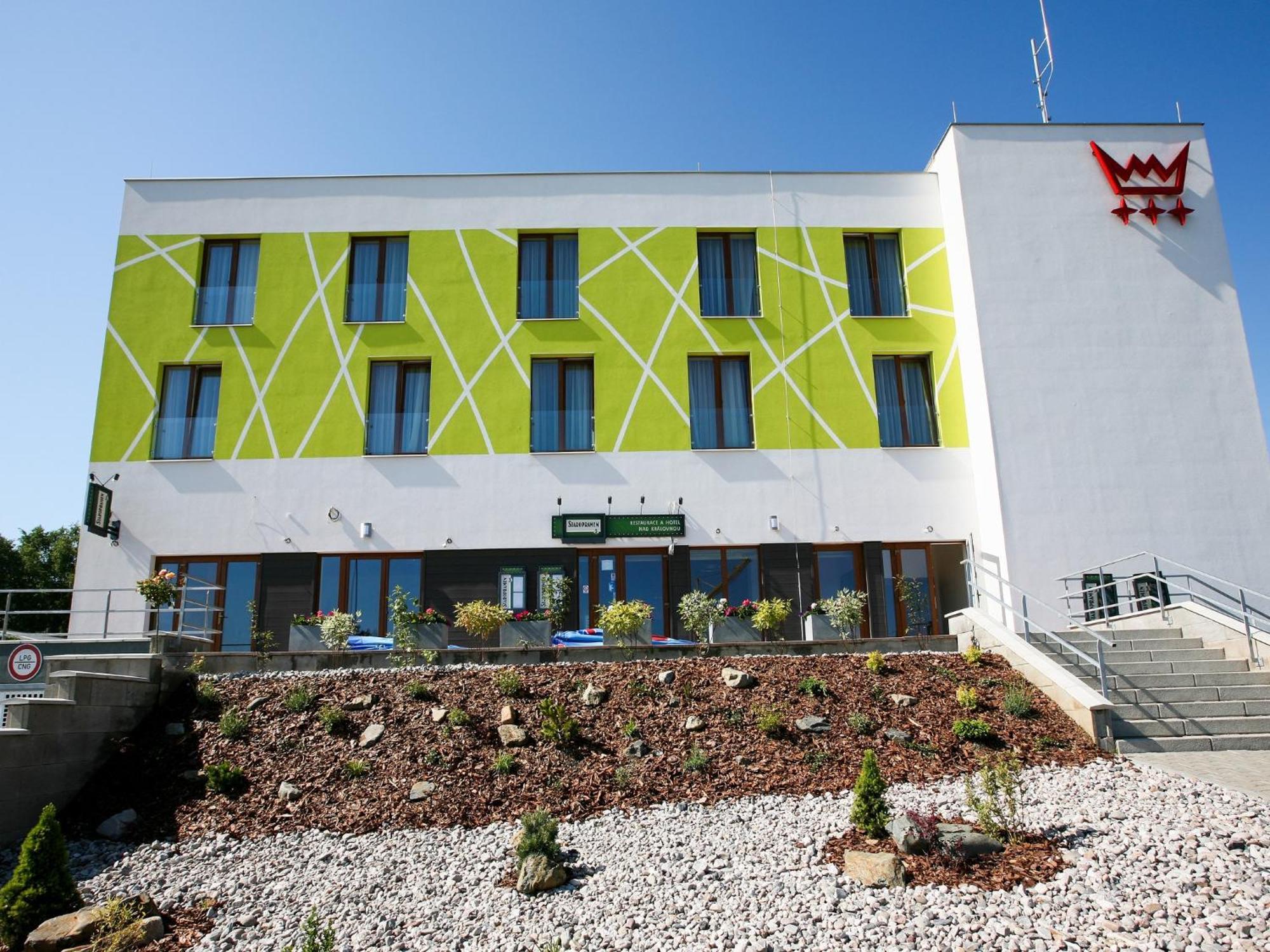 Nad Kralovnou Hotel & Restaurant Praag Buitenkant foto